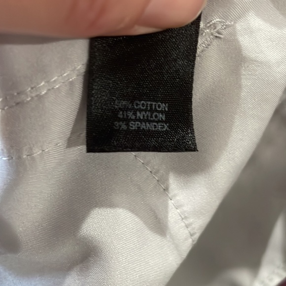 WHBM Capris Slacks - Picture 6 of 7